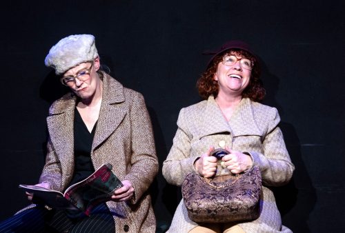Premiere zum Programm: " Wir sind gegen dafür" mit Marion Bach und Heike Ronniger
sowie Christoph Deckbar im Kabarett: "Magdeburger Zwickmühle" am Donnerstag (03.04.2025) in Magdeburg. Regie: Matthias Brenner. FOTO: IDEENFORMER